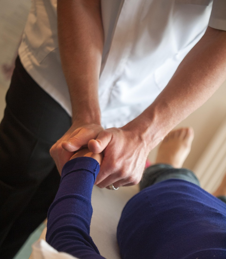 chiropractic 3516426 1280